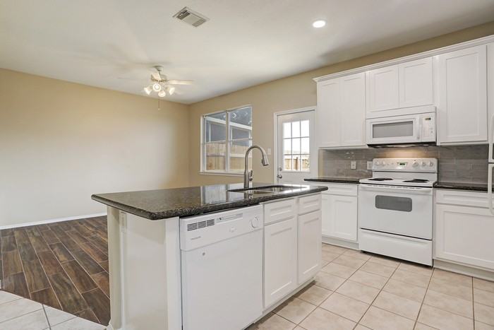 281 Brandy Ridge Ln - Photo 3 of 10