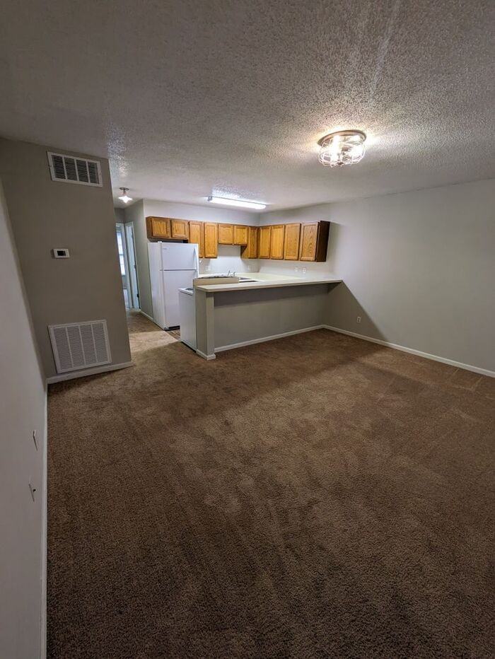 331 9th Avenue Dr Ne #09 - Photo 2 of 7