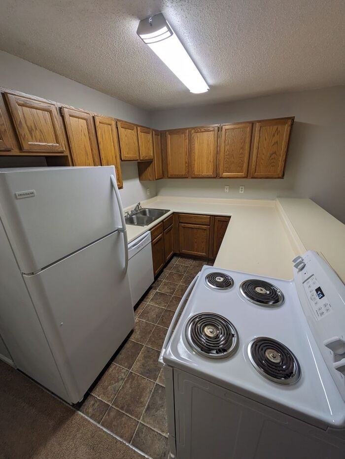 331 9th Avenue Dr Ne #09 - Photo 4 of 7