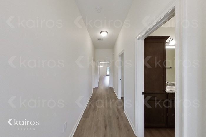 114 Teddy Ln - Photo 2 of 21