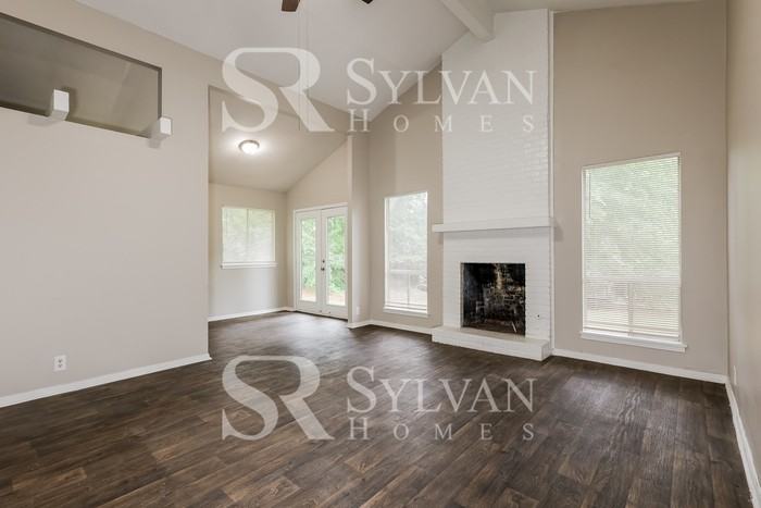 128 Berryhill Pl - Photo 5 of 16