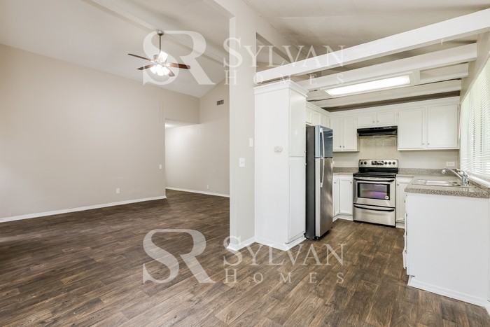 128 Berryhill Pl - Photo 6 of 16