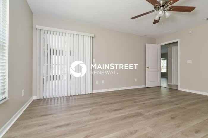 10612 Cedar Forest Cir - Photo 3 of 16