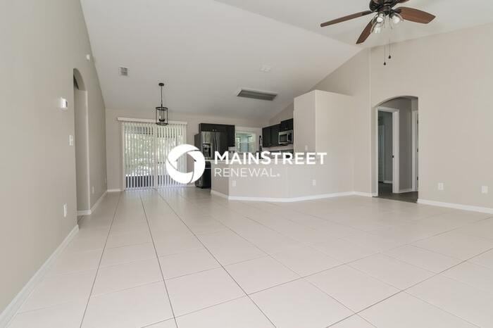 10612 Cedar Forest Cir - Photo 4 of 16