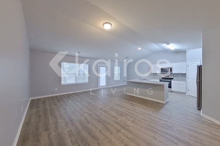 1180 Amberlight Cir - Photo 4 of 23