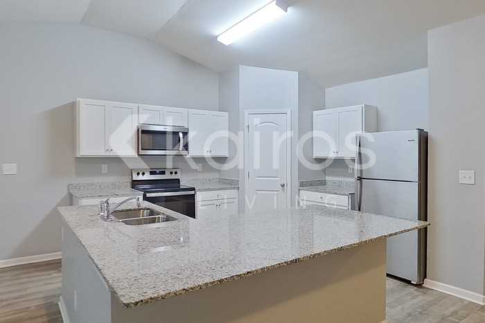 1180 Amberlight Cir - Photo 6 of 23