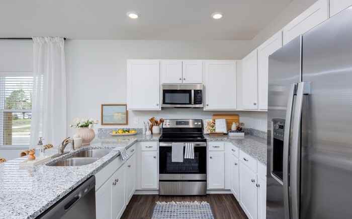 363 Augustine Dr - Photo 6 of 11