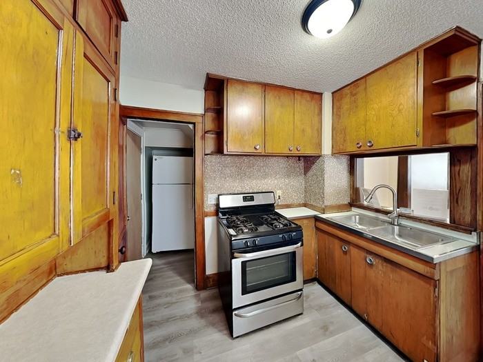 3223 Aldrich Ave N - Photo 2 of 26