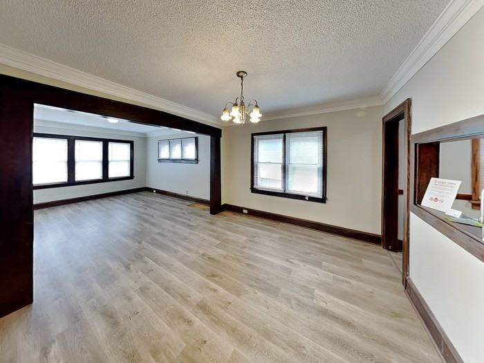 3223 Aldrich Ave N - Photo 7 of 26