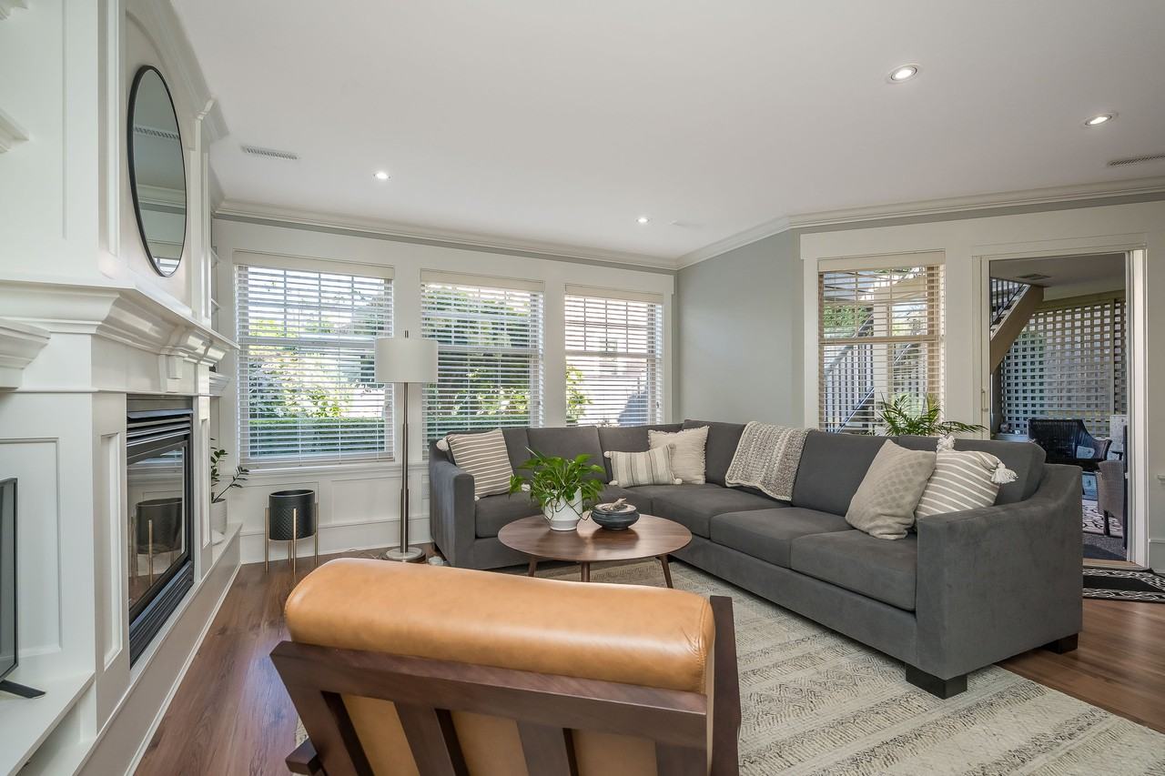 11070 161A Street - Photo 5 of 20