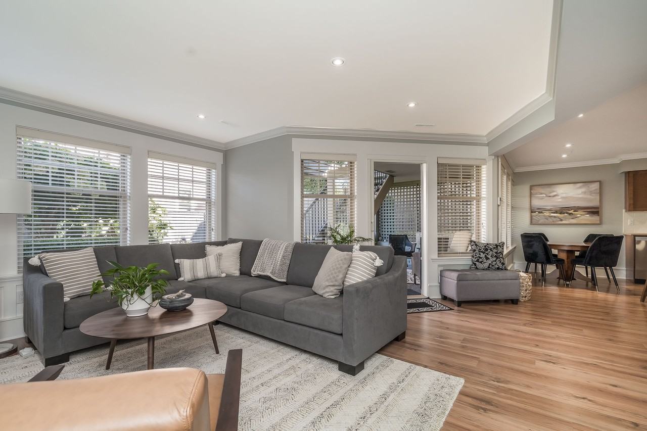 11070 161A Street - Photo 7 of 20