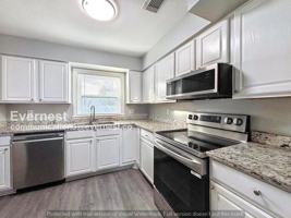 featured image of 300 S Palermo Ave