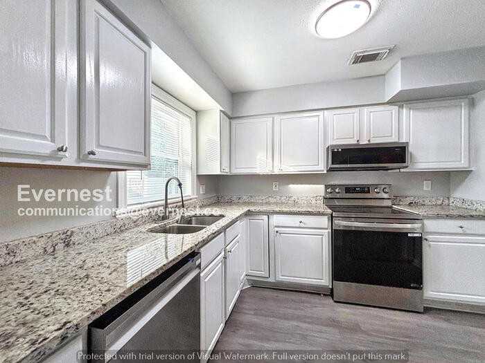 300 S Palermo Ave - Photo 3 of 22