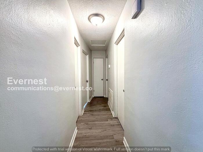 300 S Palermo Ave - Photo 4 of 22