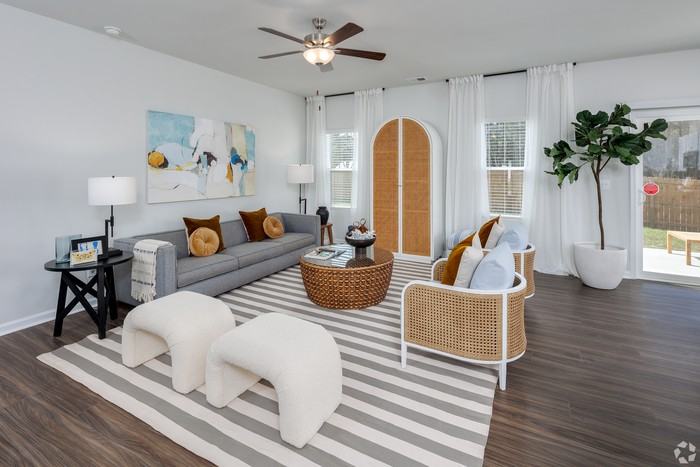 367 Augustine Dr - Photo 5 of 11