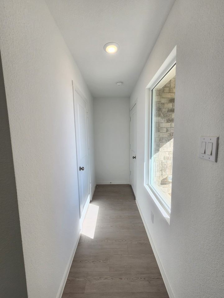 2040 Shady Oaks Dr #1 - Photo 4 of 17