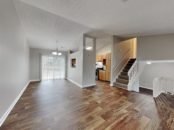 5127 Galbraith Cir - Photo 6 of 29