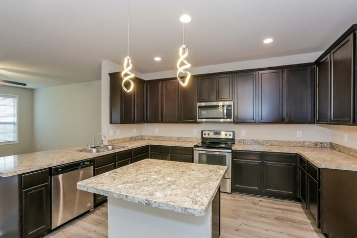 202 Shetland Ct - Photo 7 of 17