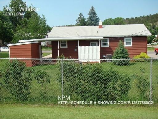 4831 Windsor Dr - Photo 2 of 6