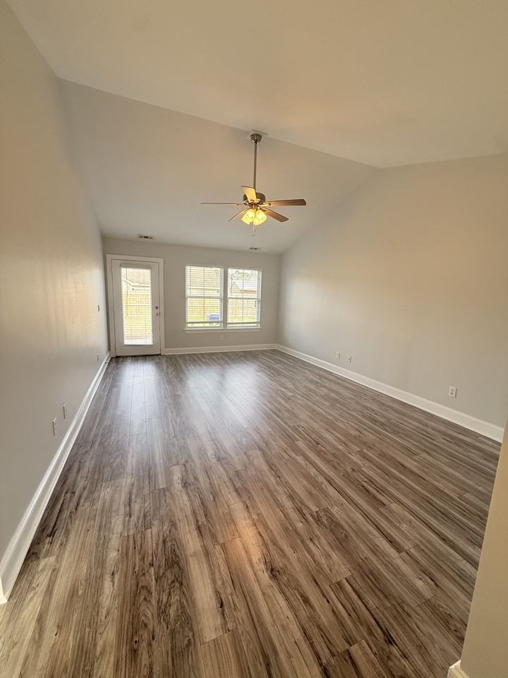 34 Wintergreen Dr #1 - Photo 2 of 20