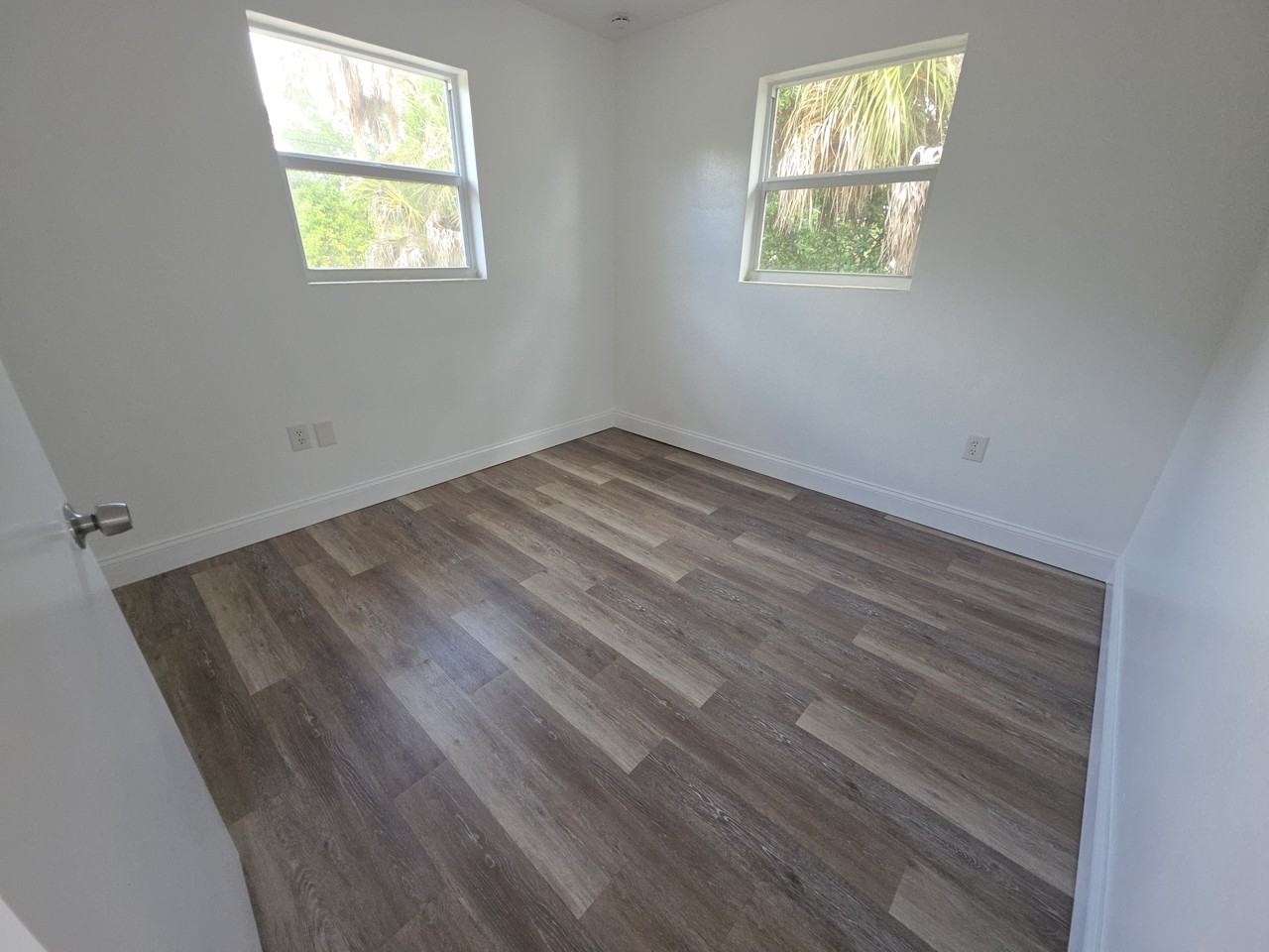 1044 W Highland Dr #1 - Photo 7 of 9