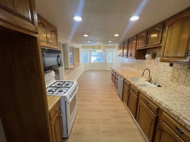 12943 Magnolia Ave #1 - Photo 5 of 33