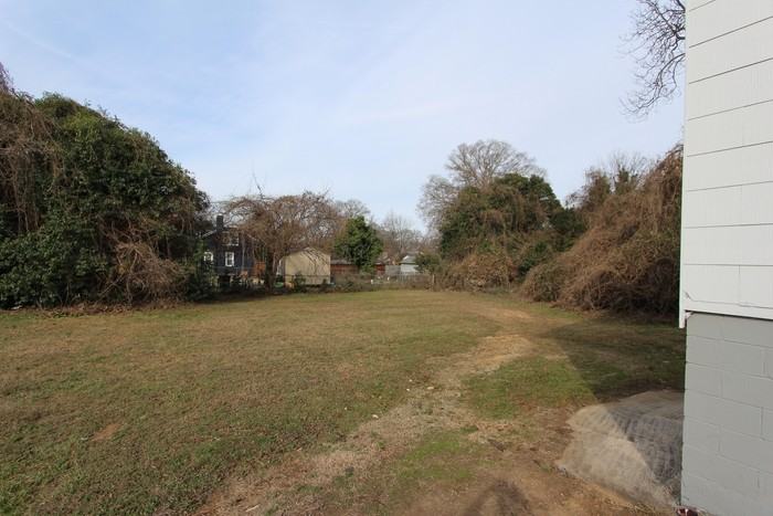 311 N Confederate Ave - Photo 3 of 18