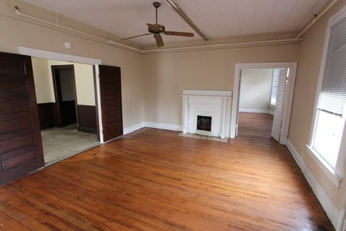 311 N Confederate Ave - Photo 4 of 18