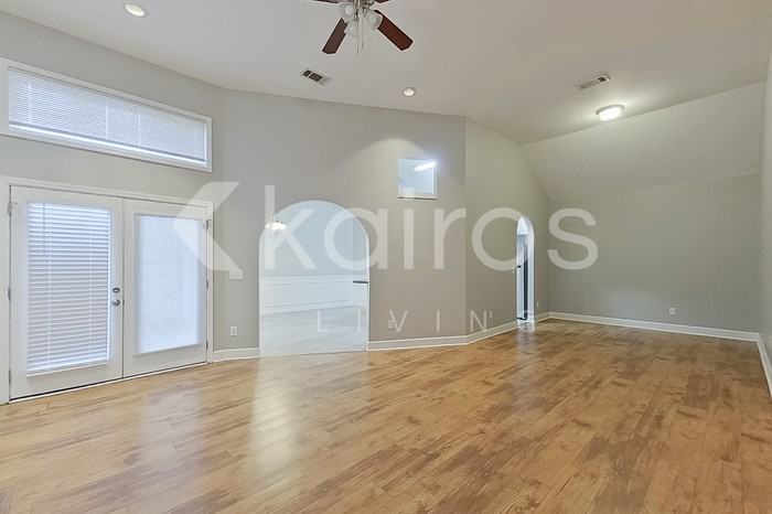 8440 Plantation Xing - Photo 6 of 30