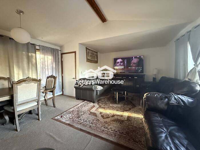 1514 N Timber Rdg - Photo 4 of 23