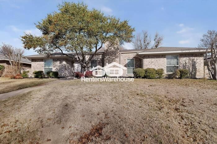 2417 Parkhaven Dr - Photo 2 of 43