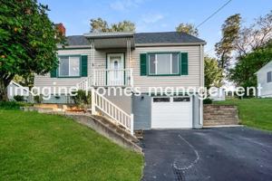 featured image of 12365 Maple Ln