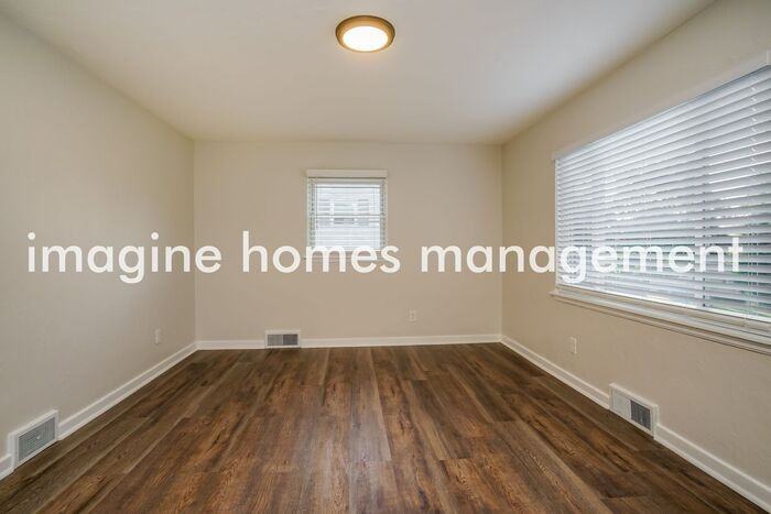 12365 Maple Ln - Photo 5 of 19