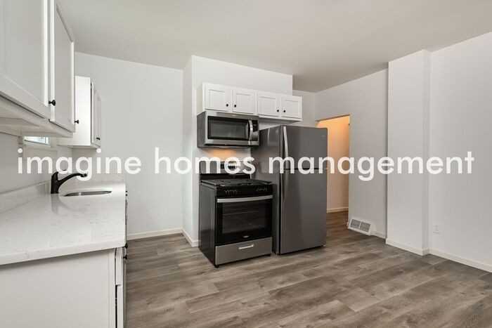 4816 Blackberry Way - Photo 7 of 21