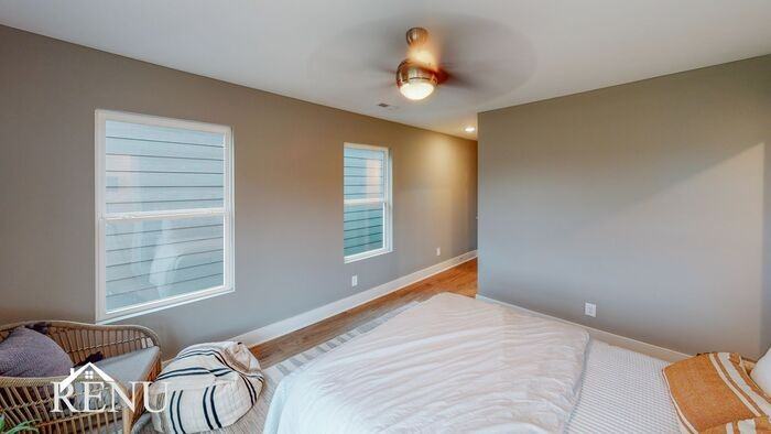 2360 E 18th St - Photo 4 of 17