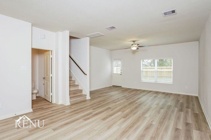 10406 Sweetwater Creek Dr - Photo 7 of 25