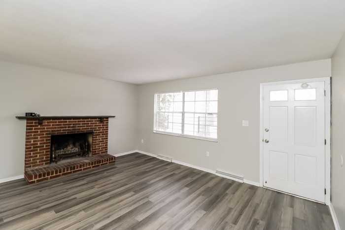 1061 Albany Ter - Photo 2 of 10