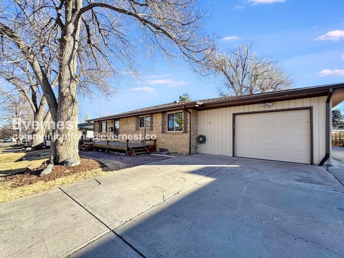 6638 S Logan St - Photo 2 of 28