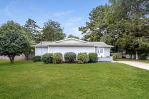 featured image of 202 Evergreen St