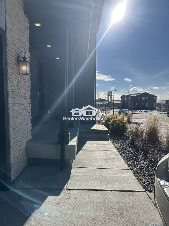 3928 N Buchanan Way - Photo 2 of 22