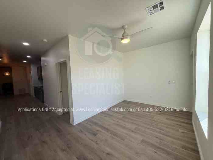 9060 US-77, Noble, OK 73068, USA #C - Photo 5 of 30