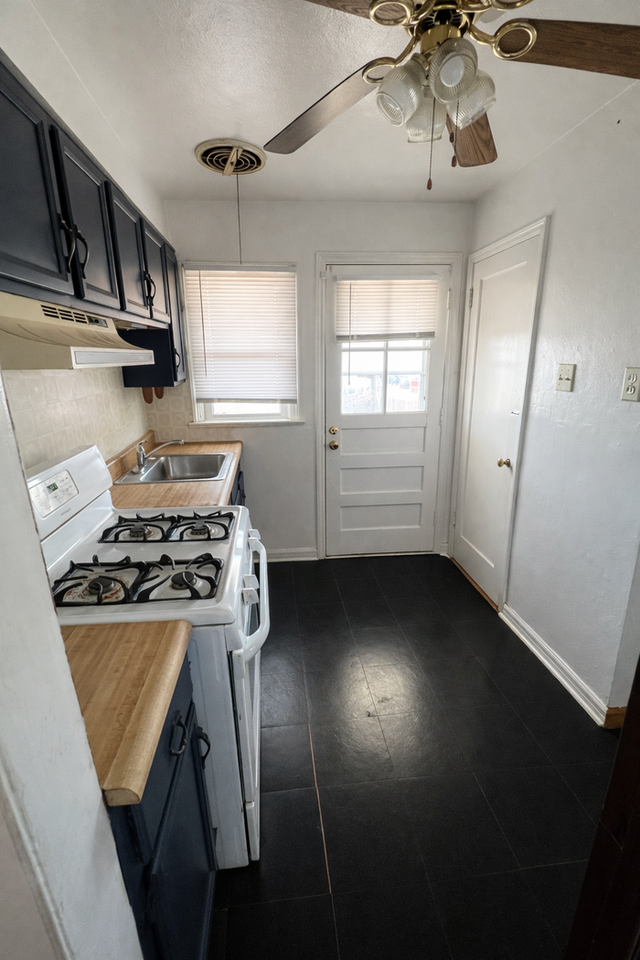 9682 Lilly Jean Dr - Photo 4 of 9