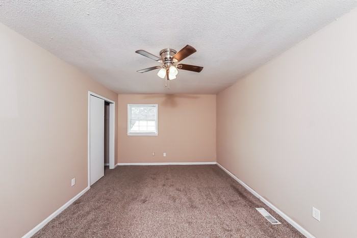 1656 5th Pl Nw - Photo 7 of 10