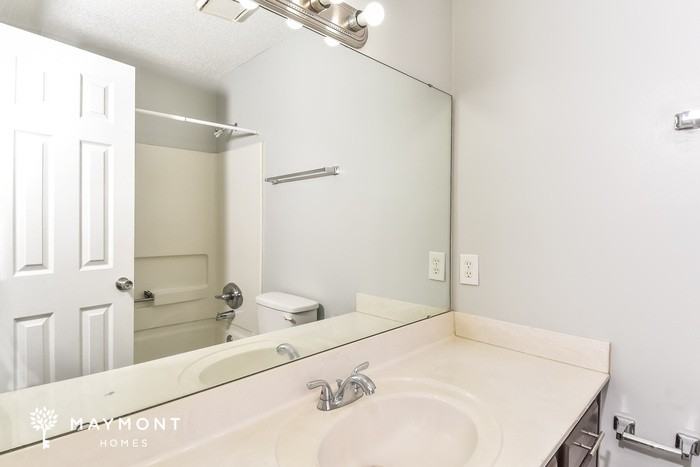 505 Castlerock Ct - Photo 6 of 11