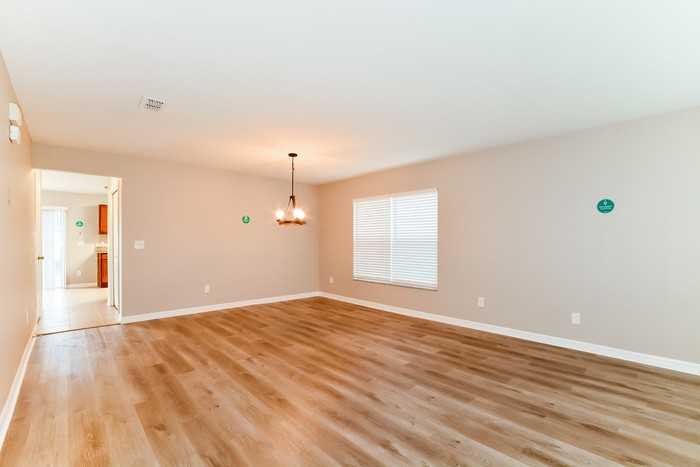 1382 Karok St - Photo 5 of 17