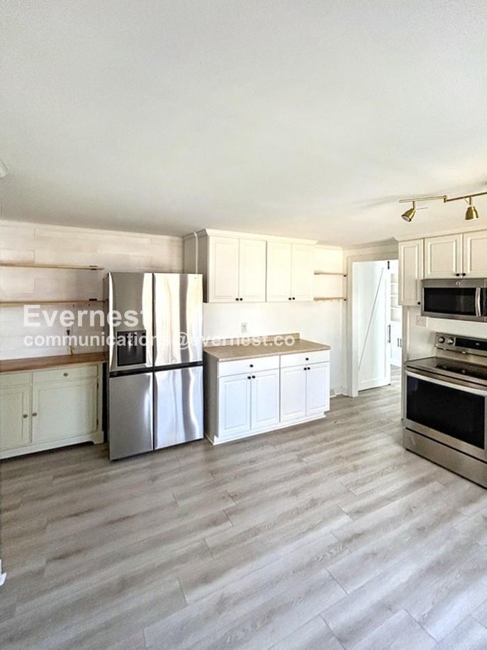 8282 Wonderland Ln - Photo 2 of 21