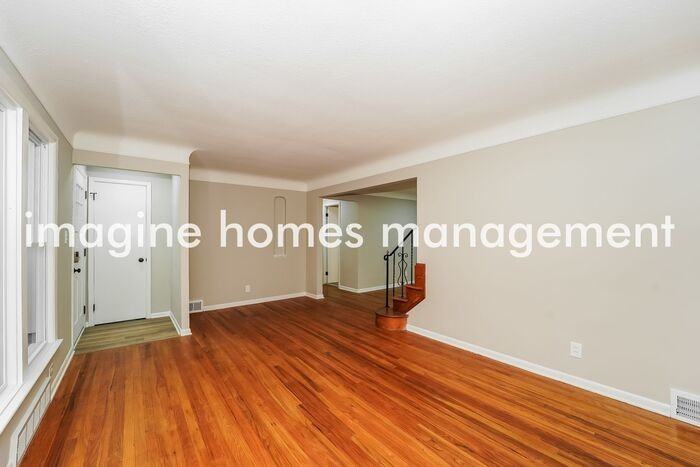 5189 Longton Rd - Photo 6 of 23