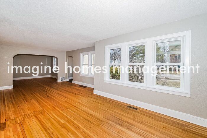 3801 Hubbard Ave N - Photo 3 of 14