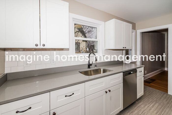 3801 Hubbard Ave N - Photo 6 of 14