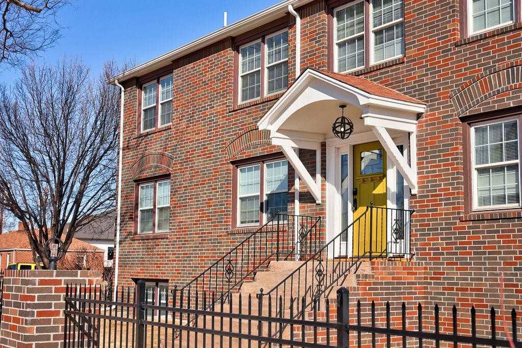 Liza's Lofts - Photo 2 of 10